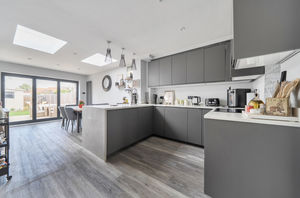 Kitchen diner angle 1- click for photo gallery